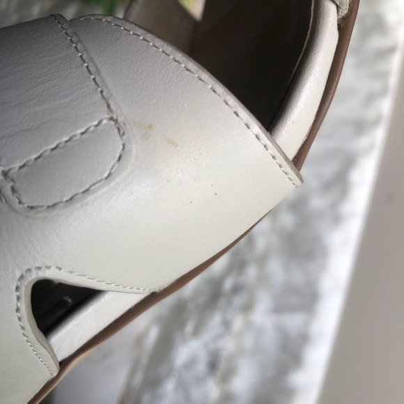 Michael Kors leather buckle heels. Sz 7 1/2 - Picture 7 of 10